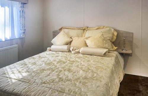 Hexham House | Hadrian's Hollow - Uk50578