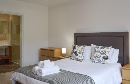 Amroth House | Hafan Dawel