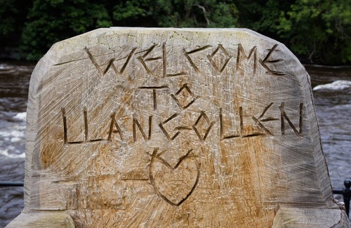 Llangollen House | Hafan