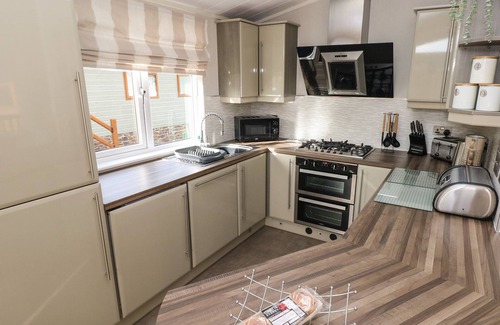 Narberth Cottage | HAFAN (LODGE 85), pet friendly, character holiday cottage in Kilgetty