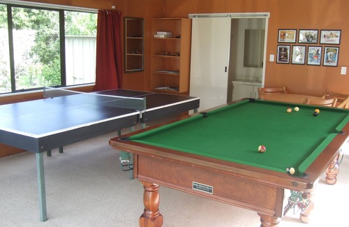 Hahei House | Hahei Green - quintessential family beach house.
