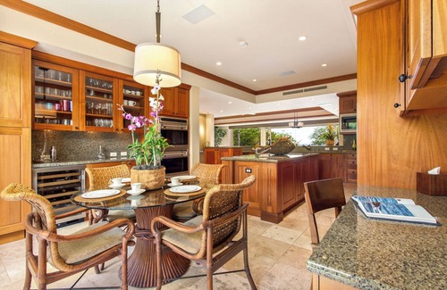 Kaupulehu House | Hainoa 10 – Commanding Ocean Views | Onsite Staff & Daily Housekeeping