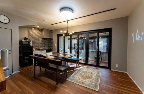 Hakata-ku Apartment | HAKATA TERRACE -灯 akari-