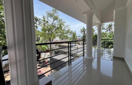 Thiruvananthapuram Bed & Breakfast | Halcyon