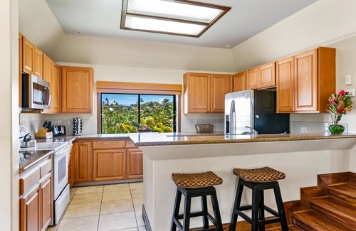 Bayview House | Hale Imaka - 4 Bedroom/3 Bath with Air Conditioning