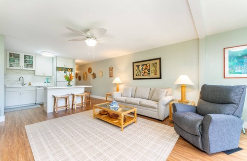 Kahuku Condo | Hale Kai - Large Enclosed Lanai - Sleeps 2