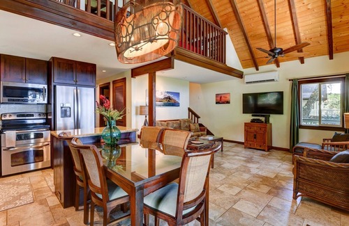 Wainiha House | Hale Kamapua`a. Ocean Front in Hanalei. Steps to Beach, A/C, TVR4206