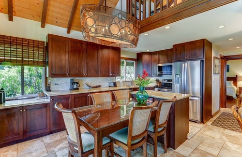 Wainiha House | Hale Kamapua`a. Ocean Front in Hanalei. Steps to Beach, A/C, TVR4206