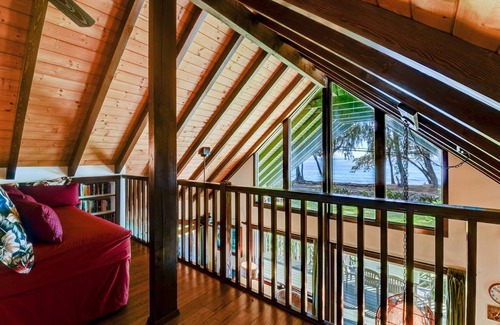 Wainiha House | Hale Kamapua`a. Ocean Front in Hanalei. Steps to Beach, A/C, TVR4206