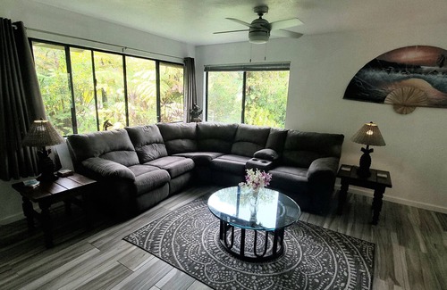 Leilani Estates House | Hale Leilani Your Tropical Oasis
