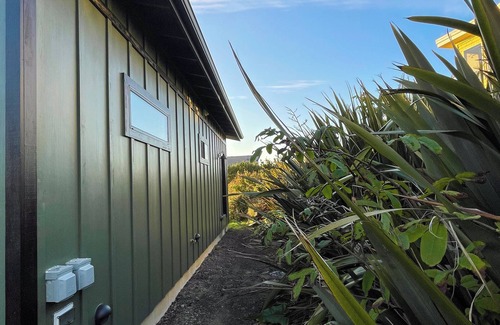 Yachats Cottage | Hale Nalu " House of the Waves ": 2-bedroom ocean view cottage in Yachats