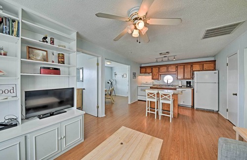 Terramar Beach House | < Half-Mi to Beach: Cozy Home w/Deck in Galveston