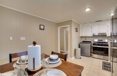 Hinesville House | Half-Mi to Dtwn: Hinesville Family Home w/Yard!
