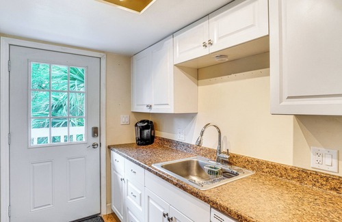 Sanford Apartment | Half-Mi to Riverwalk: Charming Sanford Retreat!