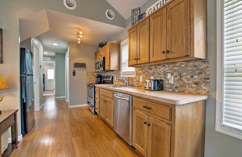 West Shore House | Half Mi to Yacht Club: Home by Perry Lake!