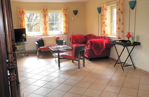 Damnatz House | Half-timbered - holiday house at ground level and quiet, without barriers. At the Elbdeich Damnatz