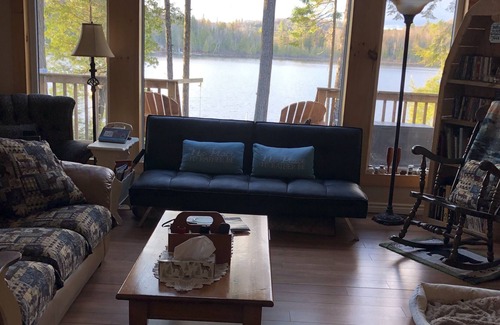 Dysart et al Cottage | Haliburton Hideaway-Private Lakefront Cottage **BOOK your HOLIDAY get away NOW**
