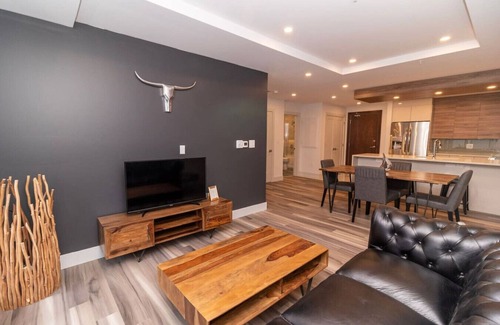 Downtown Halifax Apartment | Halifax - Margaretta 1B+DEN