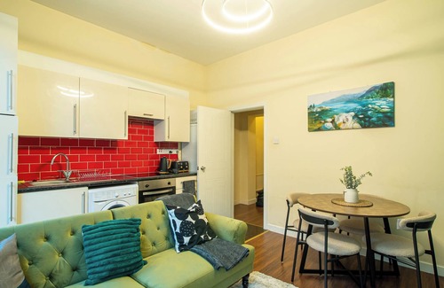 Sheffield Apartment | Hallam Sleek Central Apartment