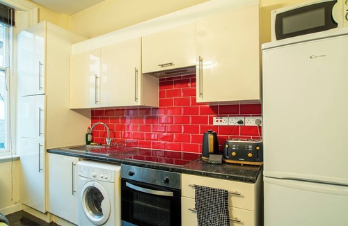 Sheffield Apartment | Hallam Sleek Central Apartment