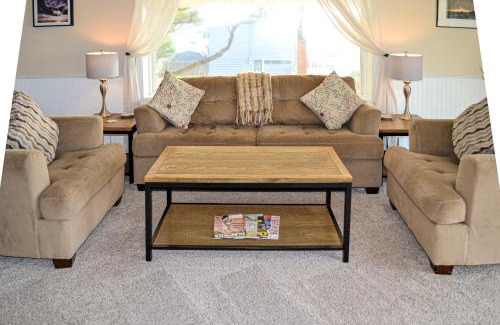 Manzanita House | Hallie House MCA 314