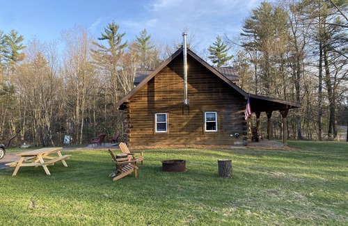 Merrillan Cabin | Halls Creek Retreat! Hatfield/Merrillan, WI