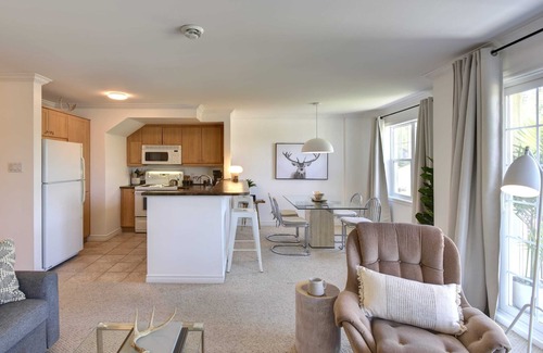 Saint-Faustin-Lac-Carre Apartment | Halte Mont-Blanc – RodeoFest & Fall color Festival