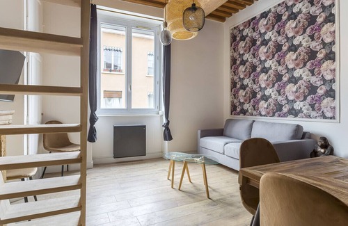 Serin Apartment | Hamac Suites - Grande Rue de Vaise Duplex -4people