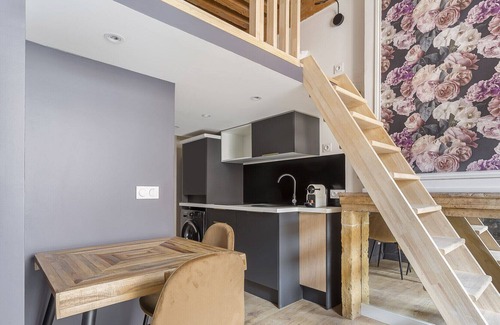 Serin Apartment | Hamac Suites - Grande Rue de Vaise Duplex -4people