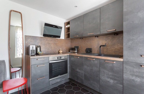 Villette Gare Apartment | Hamac Suites - Studio Paul Bert - 2 people