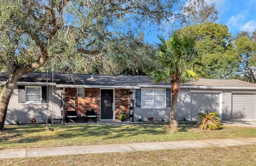 Saint Augustine Shores House | Hambra House a 2-bedroom, 1.5-bath weekend getaway in St Augustine Shores
