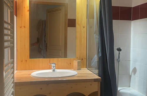 Orelle Apartment | Hameau 3 103 - SPA & PISCINE appartement 6 pers