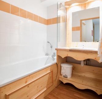 Orelle Apartment | Hameau 4 301 - SPA & PISCINE appartement 4 pers