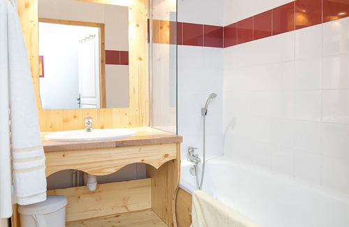 Orelle Apartment | Hameau 8 102 - SPA & PISCINE appartement 4 pers