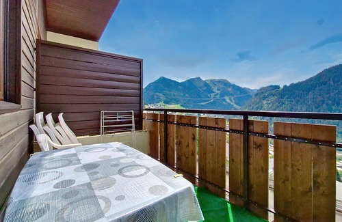 Chatel Apartment | Hameau des 4 Saisons HSG226 MOUNTAIN & VIEW 6 Pers