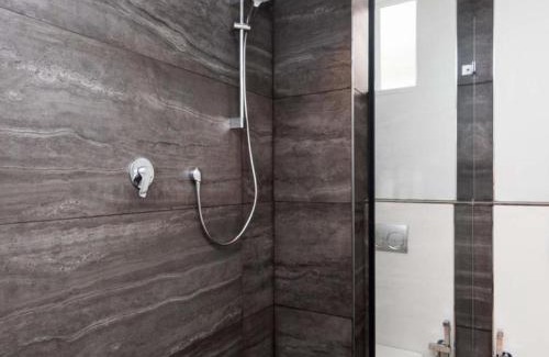 Wilderness Apartment | Hamilton House
