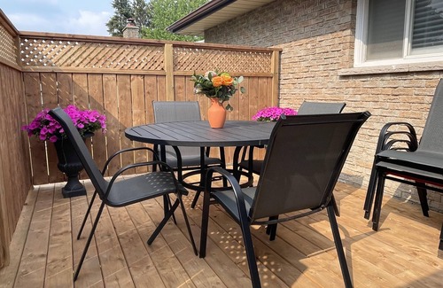 Waterloo House | Hammer Haus III - Sleeps 8 - Near UW - Waterloo