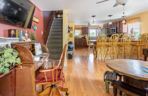 Hammondsport Apartment | Hammy on a Rye I Hammondsport Village