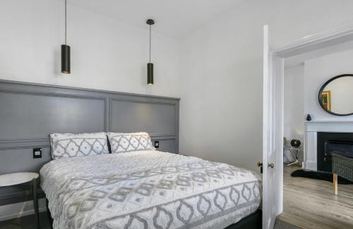 Battery Point House | Hampden Neuve - Luxury Georgian Cottage