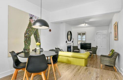 Battery Point House | Hampden Neuve - Luxury Georgian Cottage