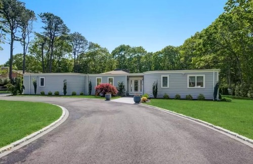 Hampton Bays House | Hampton Bays Oasis