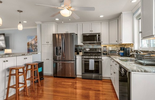 Hampton House | Hampton Beach, Free Parking, Sunsets