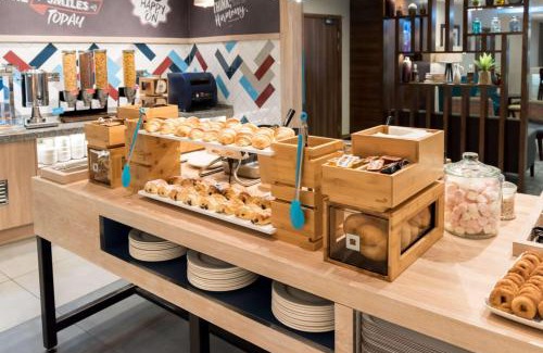Birmingham City Centre Hotel | Hampton by Hilton Birmingham Jewellery Quarter