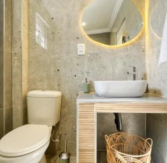 Windermere Apartment | Hampton Collection - 2 Sleeper Studio Apartment with Pool