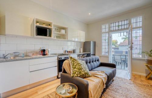 Windermere Apartment | Hampton Collection - Charming 1 or 2 Bedroom Apartment with Pool