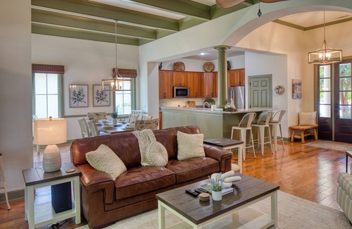Bluffton House | Hampton Hideaway-Quaint Golf Cottage, Newly Renovated