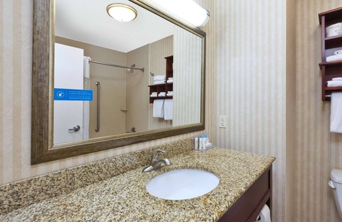 Southgate Hotel | Hampton Inn Detroit/Southgate