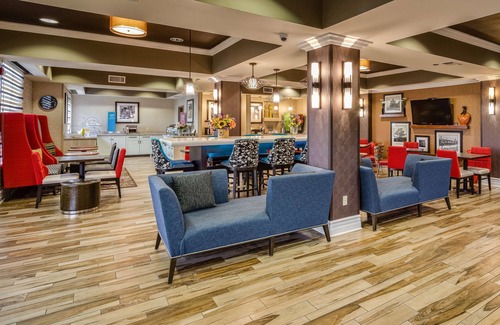 The East Side Hotel | Hampton Inn San Francisco Airport