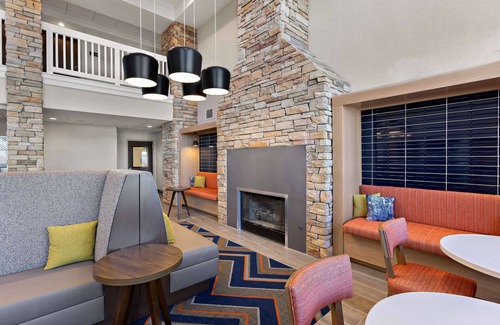 Petoskey Hotel | Hampton Inn & Suites by Hilton Petoskey