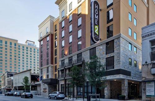 Main - Military Plaza Hotel | Hampton Inn & Suites San Antonio Riverwalk